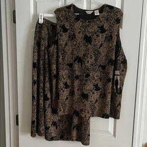 Laura Ashley Black and Tan Knit Ensemble